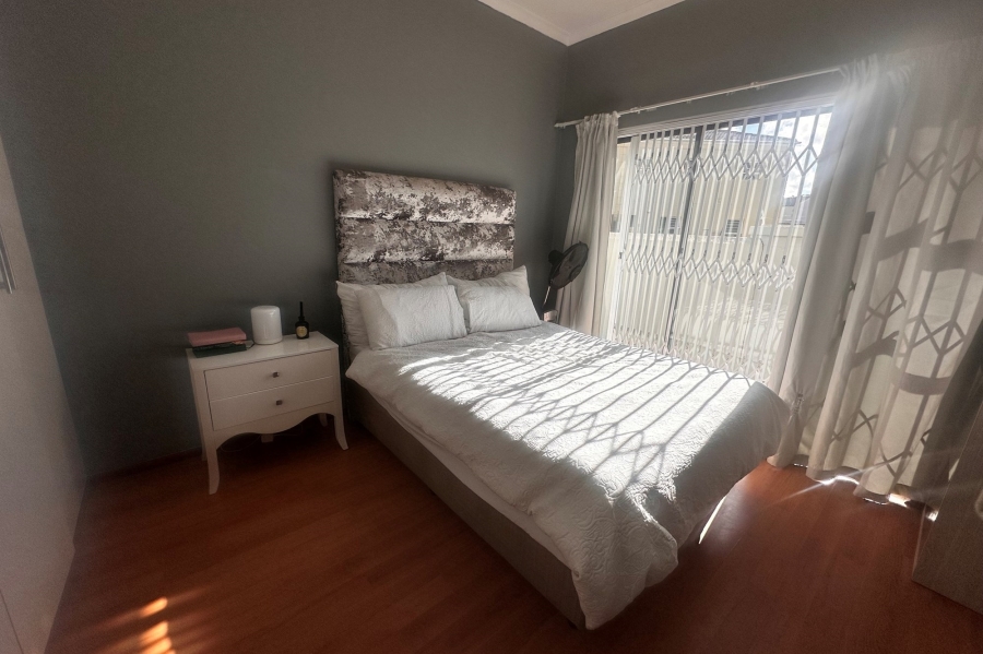 1 Bedroom Property for Sale in Parklands Western Cape